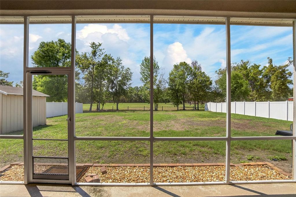 Image 52 of property listing at 2334 CREEKS CROSSING DRIVE, Lakeland, FL 33810