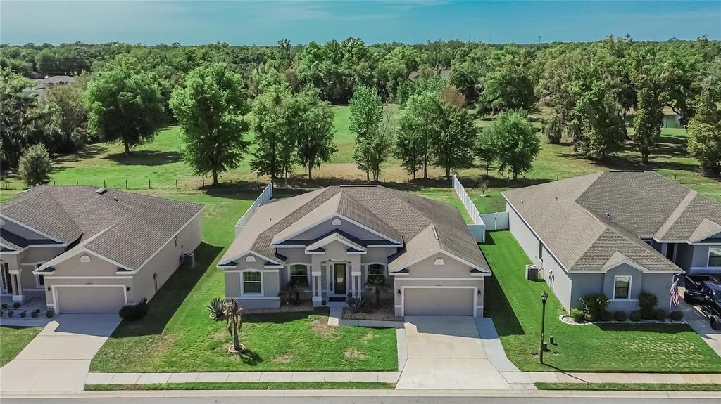 Image 75 of property listing at 2334 CREEKS CROSSING DRIVE, Lakeland, FL 33810