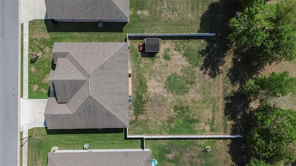 Image 83 of property listing at 2334 CREEKS CROSSING DRIVE, Lakeland, FL 33810