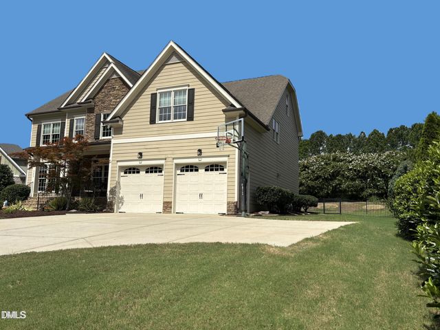 520 Hallburg Court, Wake Forest, NC 27587