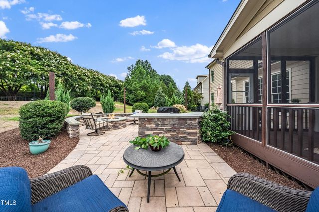 520 Hallburg Court, Wake Forest, NC 27587