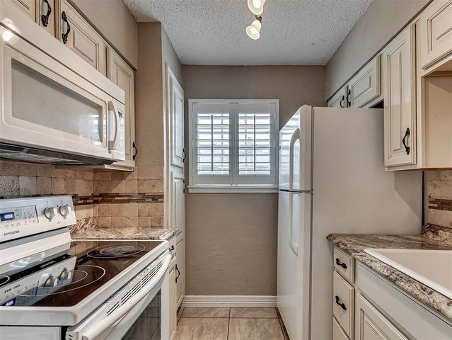 11437 N May Avenue, Oklahoma City, OK 73120