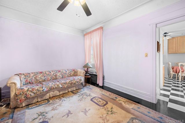 31-72 44th Street, Astoria, NY 11103