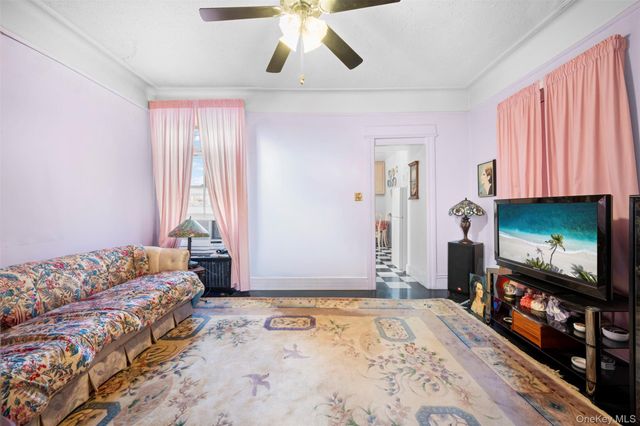 31-72 44th Street, Astoria, NY 11103