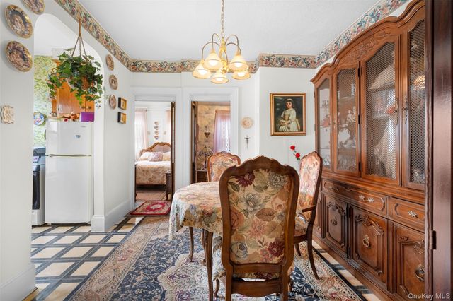 31-72 44th Street, Astoria, NY 11103