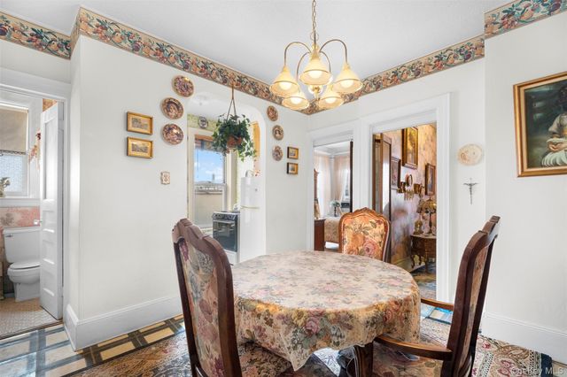 31-72 44th Street, Astoria, NY 11103