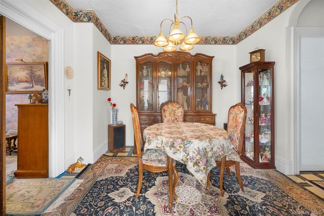 31-72 44th Street, Astoria, NY 11103