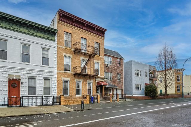31-72 44th Street, Astoria, NY 11103