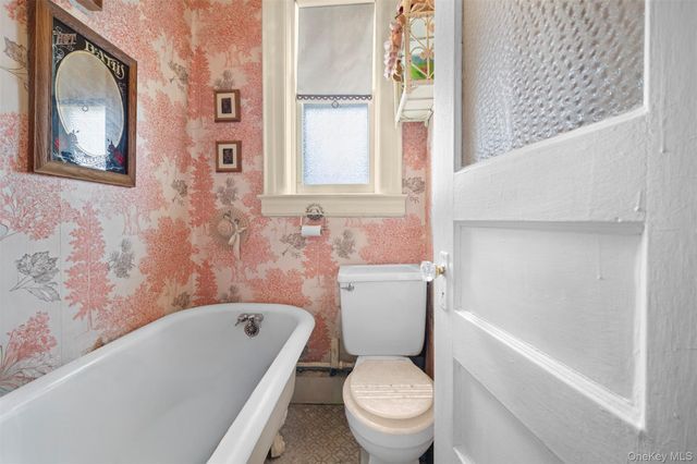 31-72 44th Street, Astoria, NY 11103