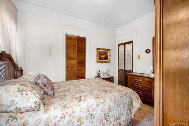 31-72 44th Street, Astoria, NY 11103