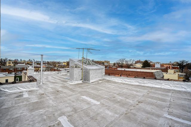 31-72 44th Street, Astoria, NY 11103