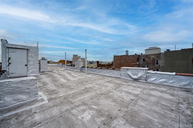 31-72 44th Street, Astoria, NY 11103