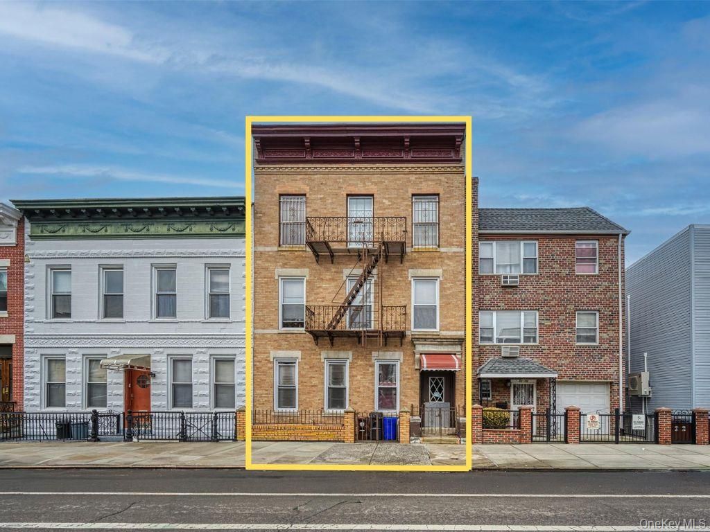31-72 44th Street, Astoria, NY 11103