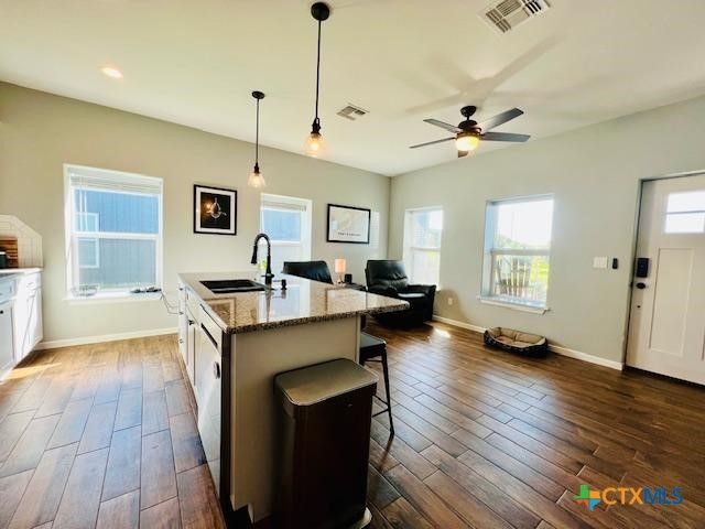 2824 W Harrison Avenue, Port O'connor, TX 77982