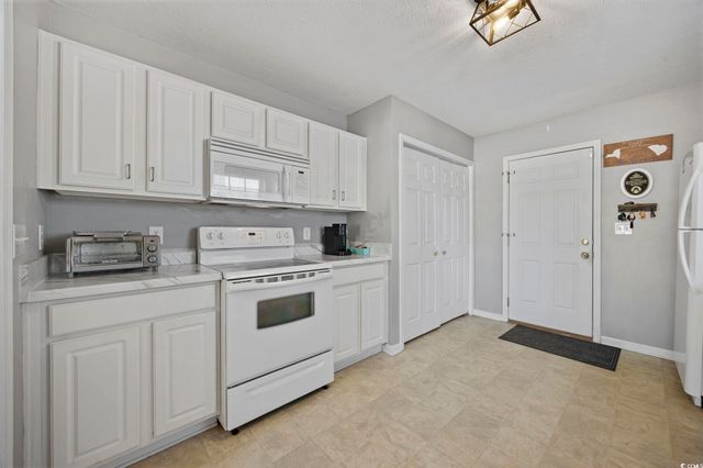 2902 Silver Leaf Circle, Loris, SC 29569