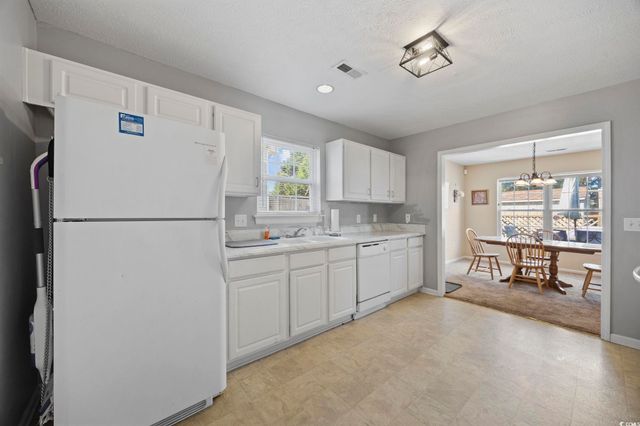 2902 Silver Leaf Circle, Loris, SC 29569