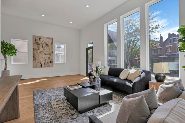 1038 Franklin Avenue, Columbus, OH 43205