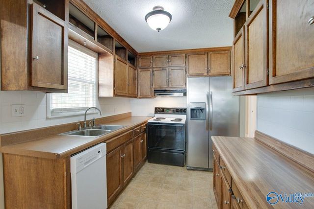1830 Oakwood Avenue, Huntsville, AL 35811