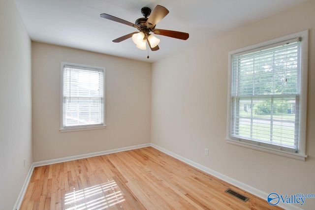 1830 Oakwood Avenue, Huntsville, AL 35811