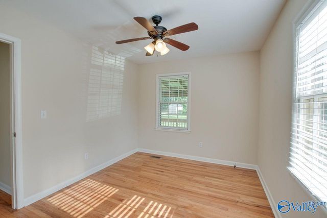 1830 Oakwood Avenue, Huntsville, AL 35811