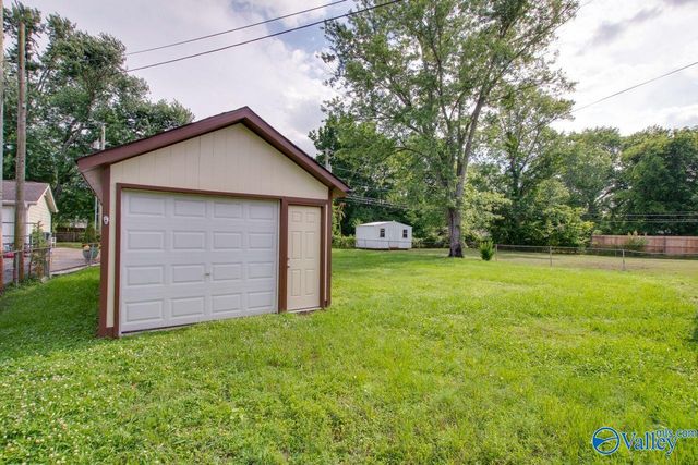 1830 Oakwood Avenue, Huntsville, AL 35811