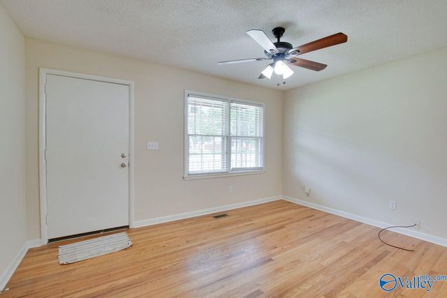 1830 Oakwood Avenue, Huntsville, AL 35811