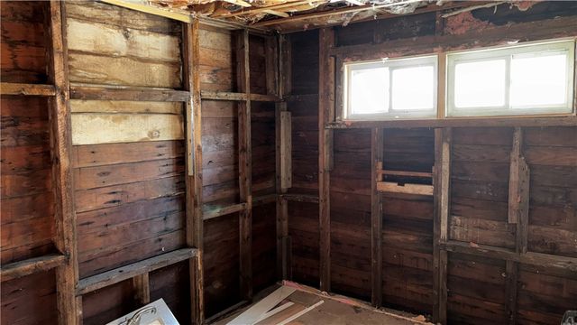 165 Canfield Avenue, Warwick, RI 02889