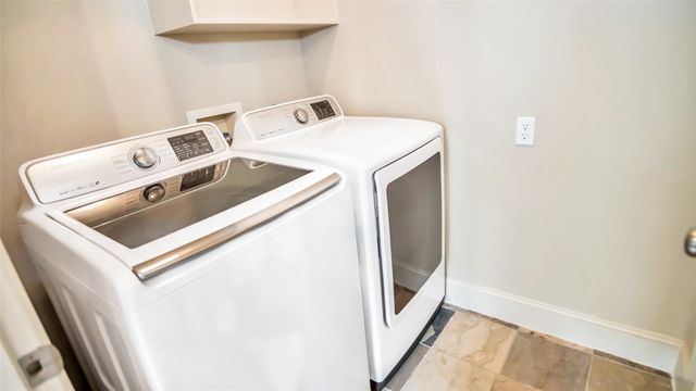 1611 Silver Street, Houston, TX 77007