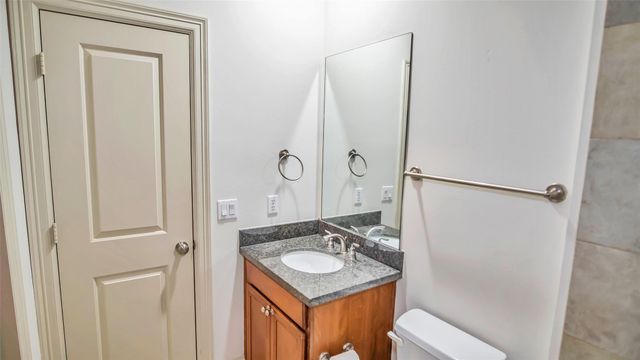 1611 Silver Street, Houston, TX 77007