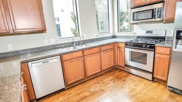 1611 Silver Street, Houston, TX 77007