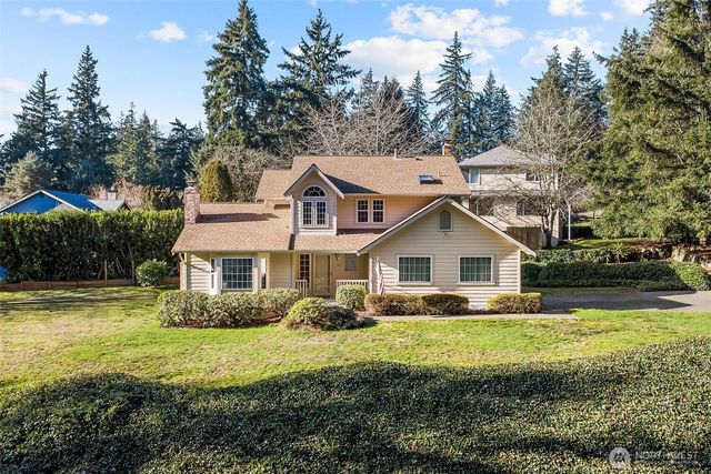 782 NW Apple Blossom Loop, Bremerton, WA 98311
