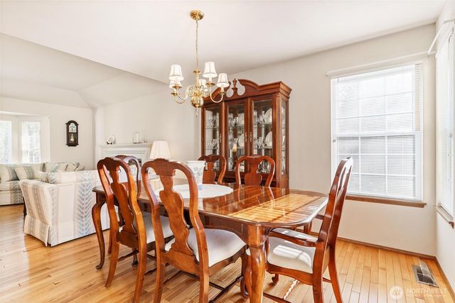 782 NW Apple Blossom Loop, Bremerton, WA 98311