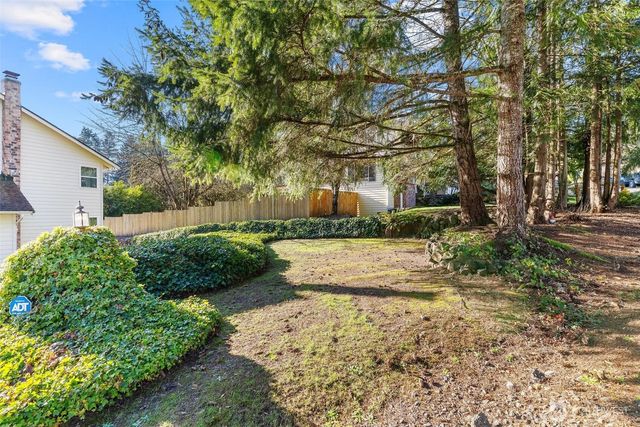 782 NW Apple Blossom Loop, Bremerton, WA 98311