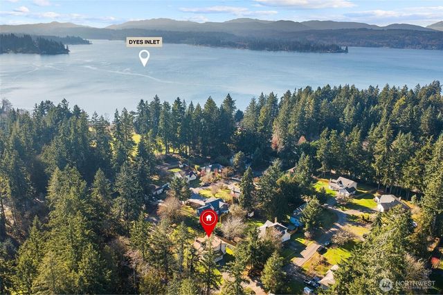 782 NW Apple Blossom Loop, Bremerton, WA 98311