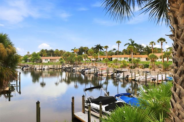 2407 RIVERBLUFF PARKWAY V-226, Sarasota, FL 34231