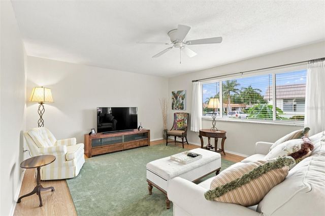 2407 RIVERBLUFF PARKWAY V-226, Sarasota, FL 34231