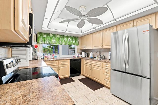 2407 RIVERBLUFF PARKWAY V-226, Sarasota, FL 34231