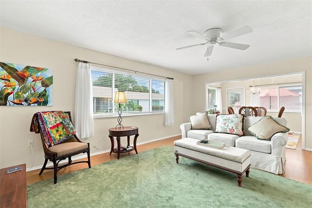 2407 RIVERBLUFF PARKWAY V-226, Sarasota, FL 34231