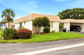 2407 RIVERBLUFF PARKWAY V-226, Sarasota, FL 34231