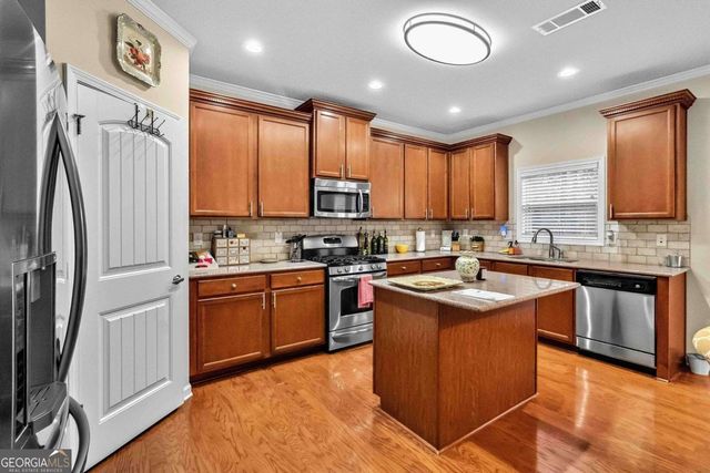 7717 Box Turtle Way, Flowery Branch, GA 30542