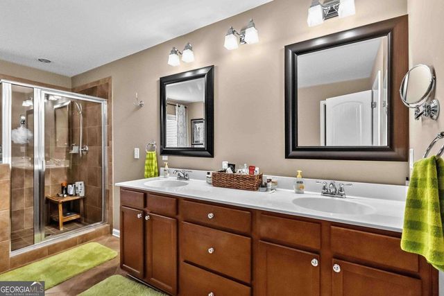 7717 Box Turtle Way, Flowery Branch, GA 30542