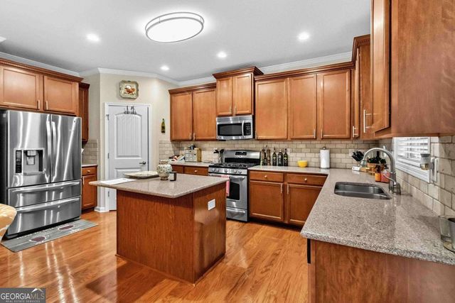 7717 Box Turtle Way, Flowery Branch, GA 30542