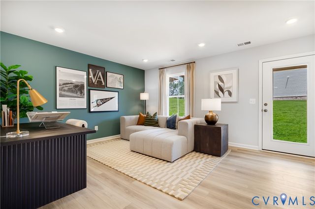 8761 Pioneer Hill Dr, Chesterfield, VA 23832