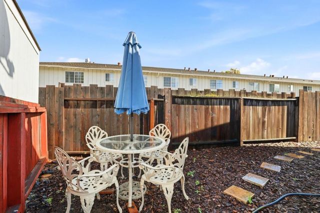 325 Sylvan Avenue, Mountain View, CA 94041