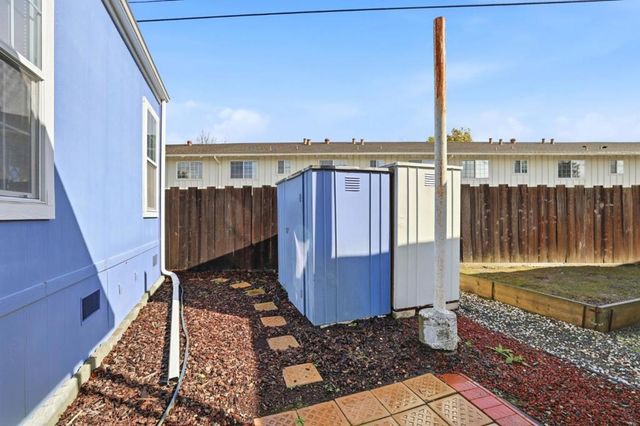 325 Sylvan Avenue, Mountain View, CA 94041