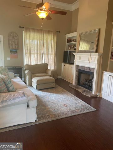 36 Falcon Crest Way, Byron, GA 31008