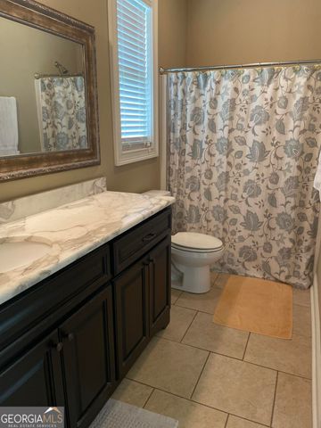36 Falcon Crest Way, Byron, GA 31008