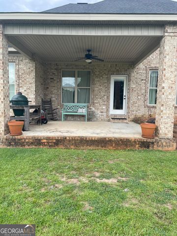 36 Falcon Crest Way, Byron, GA 31008