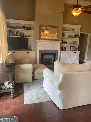 36 Falcon Crest Way, Byron, GA 31008