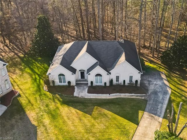 3003 Lodge Drive, Jamestown, NC 27282